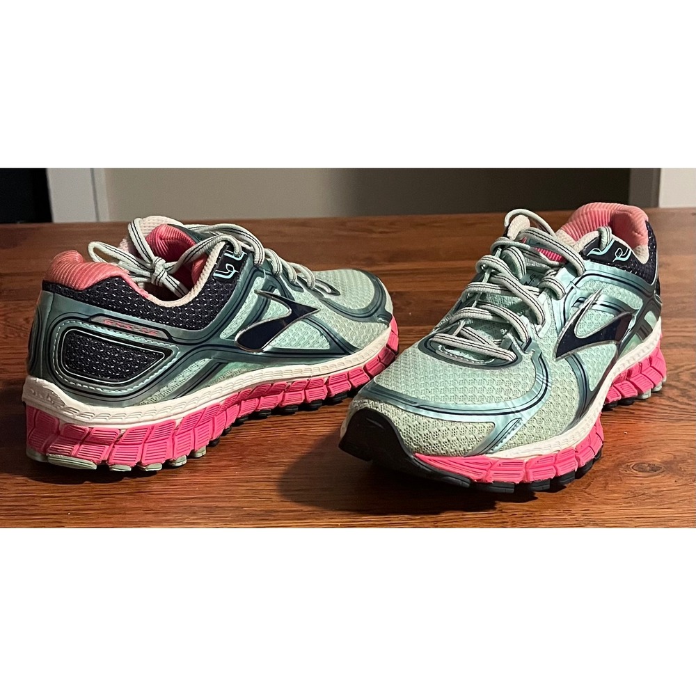 Brooks Adrenaline GTS 16 Womens 7.5 Running Shoes Teal Pink